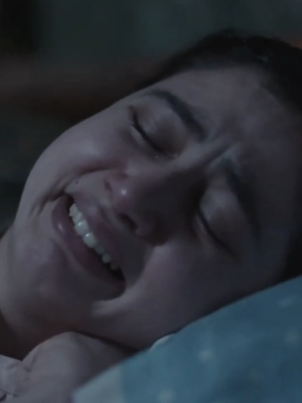 أُقَاتِلُ كُلَّ جَبَّارٍ عَنِيدٍ وَيَقْتُلُنِي الفِرَاقُ بِلا قِتَالِ. #fypシ #foryou #viral #حالات_واتس #Ahmdoka 