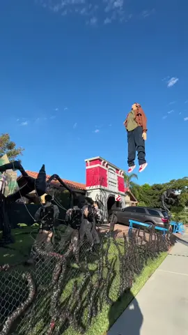 They won Halloween 😳👏 (@ hautina on TikTok) #myfandom #strangerthings #halloweendecorations