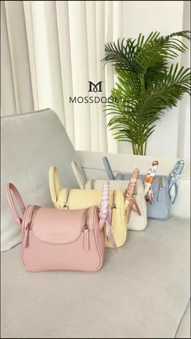 Step into elegance with the Zenith Bag — timeless design meets modern charm 💫 Perfect to elevate your everyday look, from coffee runs to weekend dates ☕🖤 👜 Klik profil kami dan temukan warna favoritmu sekarang! #MossdoomIndonesia #TimelessElegance #WIBGajian #GajianSale #MOSSDOOMDAY 
