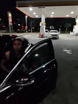 She was cool 😎 and need my service 🙏🏽