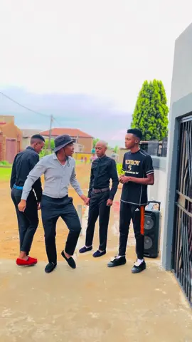 🙂‍↕️🫵🏽 . #nathi_majiavane #witbankdancers #trending #combobang #fyppppppppppppppppppppppp 