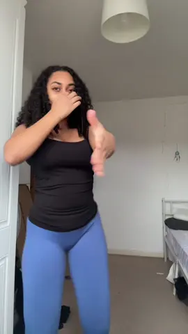 BOW BOW BOW! 💥💥💥💥#curls #curlyhair #curly #coils #jamaica 