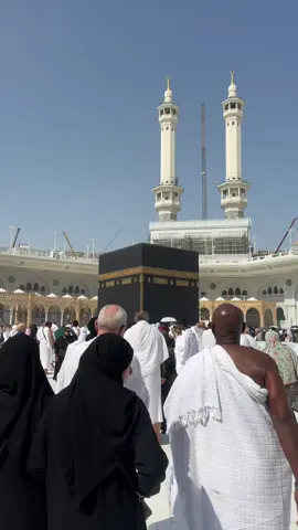 Alhamdulillah 🤲. Blessed to have been invited.             #makkahmadinah🕋  #fyp #kenyantiktok🇰🇪 #somalitiktok #pov 