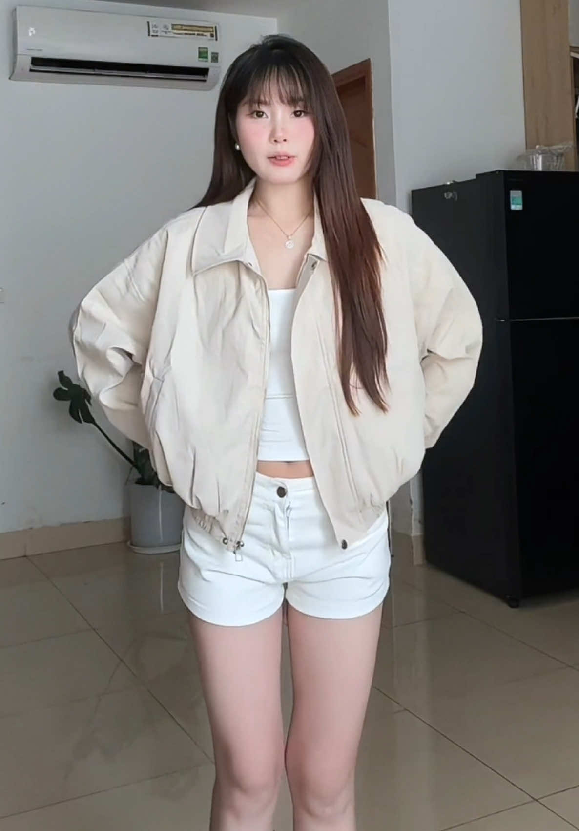 Chiếc áo khoác kaki xứng đáng mua nhất từ đầu năm tới giờ #aokhoac #aokhoackaki #aokhoacnu #xuhuong #outfit 