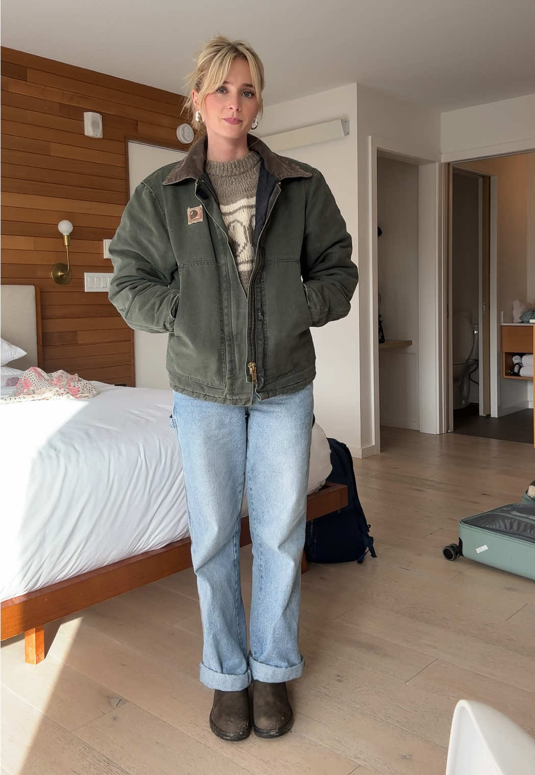 Super messy bun #oregon #OOTD #cannonbeach #outfitoftheday #falloutfits 