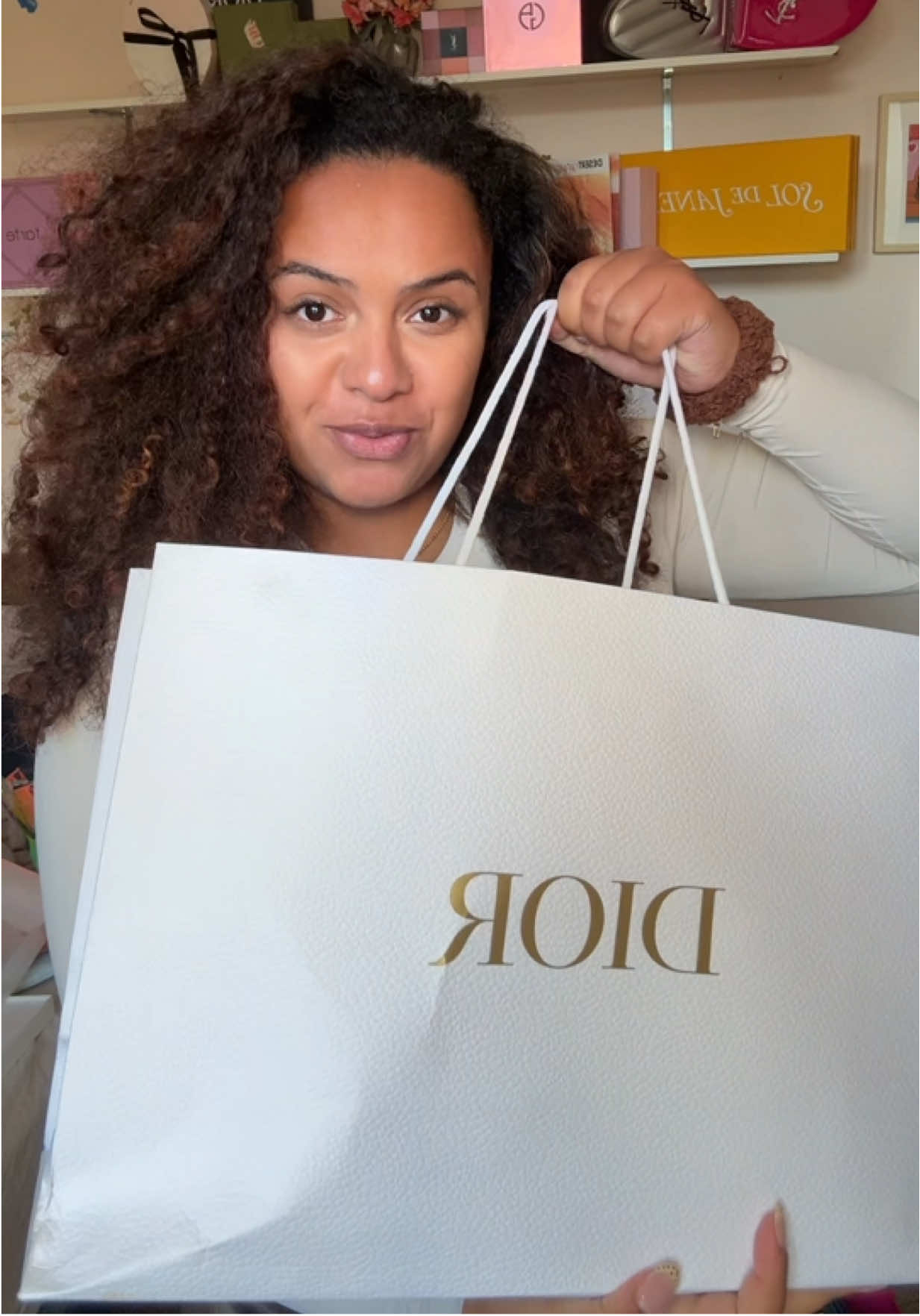 Incroyable merci🤍 @Diorbeauty  Gift #dior #unboxingvideo #virale 