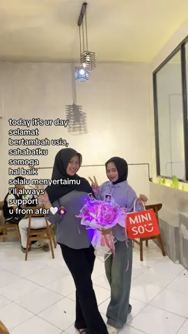 @Nzwaa  gbole sedi’ yaa, pkonyaaa hrs slaluu hepiii🫰🏻 #4u #fyp #fypage #branda #birthday 