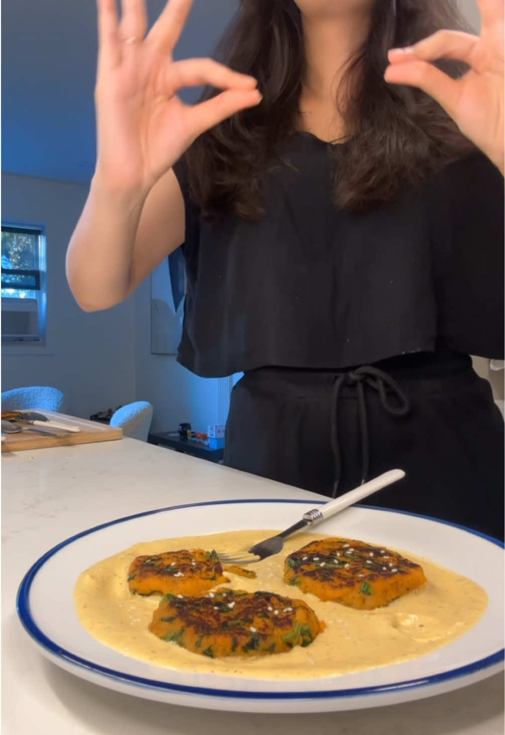 Episode 56 - Healthy Series | Vegetarian High Protein Recipes | PCOD Friendly recipes | Quick recipes Sweet Potato & Spinach tikkis with high protein bell pepper dip😋 This dish has about approximately 30 grams of protein. Super quick and easy to make, and most importantly tastes yummm! Full Recipe: 1. Airfry/bake 1 medium sized sweet potato. Remove covering and mash in a bowl 2. Add about 1 cup chopped spinach. Add 2 tbsp besan for binding, salt as per taste, 1 tsp black pepper powder and lots of garlic powder. (Taste to adjust garlic powder) 3. Make tikkis and pan fry on both sides. 4. Recipe of the high protein bell pepper dip shown in the video in detail✨ 5. Plate everything together and eattt Super yum, healthy & easy dinner is ready. Good option for PCOD / PCOS friendly meal options, and an overall healthy lifestyle. The information in this video is not intended to be a medical advice. Always consult your doctor for your individual needs and circumstances. [ Healthy recipes, quick recipes, healthy meals, meal ideas, PCOS, Vegetarian recipes, tasty recipes, health boosters, PCOD management, aesthetic food, food photography, aesthetic edits, easyrecipes ] #healthylifestyle #vegeterian #pcod #everydaymeals 