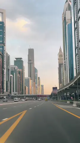 என் உணர்வும் என் இதயமும் உன்னுடத்தில் எதிர்பார்ப்பைக் கொண்டு வழி துணையாக நீ வருவாய் என உனது வரவை எதிர்பார்த்து ஒரு வழி பாதையில் நான் ...!❣️❣️✨❣️❣️#வெளிநாட்டு_வாழ்க்கை #அயல்நாட்டுபறவை #பச்சமண்ணுபாசறை #பிரிவின்_வலி❣️ #பெரம்பலூர்காரன்🔥🔥🔥🔥 