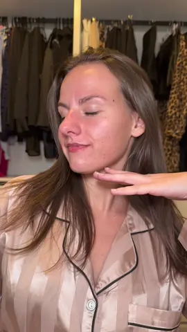 Ma peau ! Mon plus gros complexe  Grâce à @Paula’s Choice FR je vais pouvoir retrouver une nouvelle peau 🤍 La Lotion 2 % BHA est LE soin incontournable pour purifier et affiner les pores ! Son action sur le renouvellement cellulaire et les pores est cliniquement prouvée. #pcambassadeursfr #skincare #routine  Produit offert 