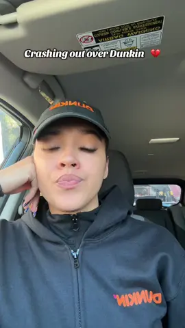 @Dunkin' we just wanna be acknowledge😢💔. ALL MY DUNKIN LOVER @dunkin in the comments plz..!! #dunkin #dunkindonuts #prbox #employee 