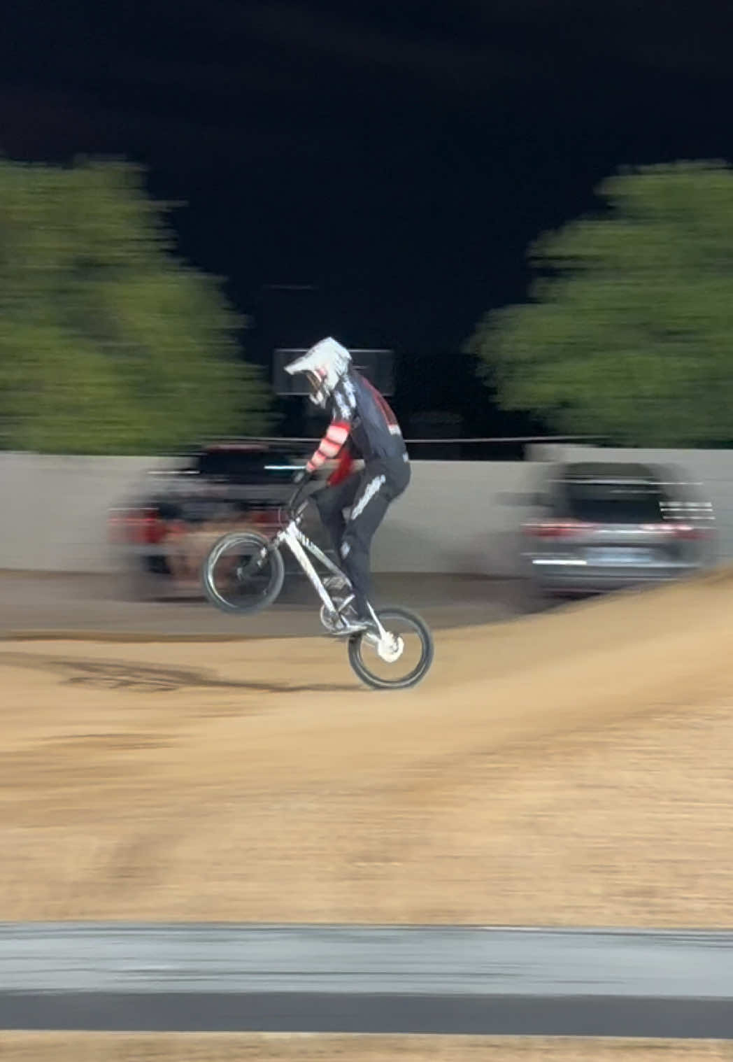 Chandler, AZ! Would you pedal manual this first jump? #bmx #mongoosebmx #fyp #olympics#viral