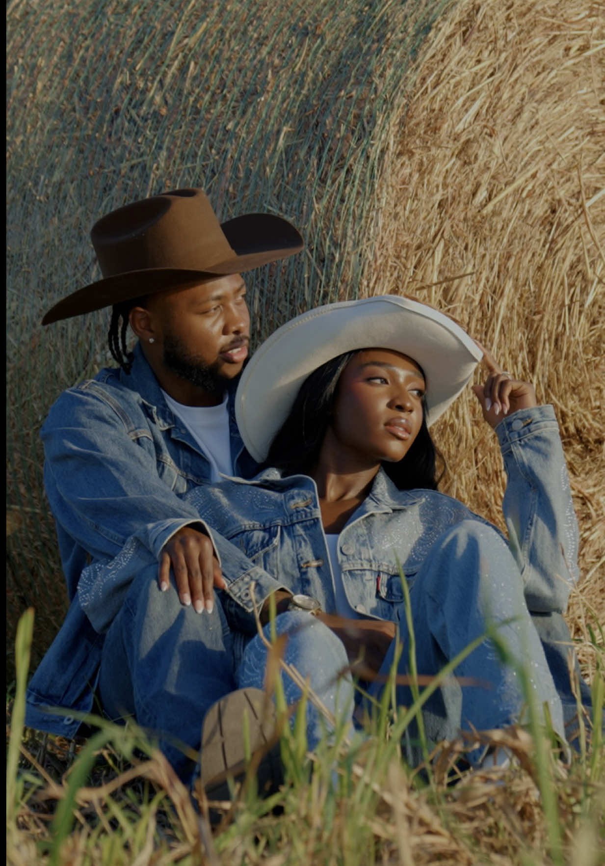 Our love story. This chapter: Texas 🤎  ♡ Outfits details ♡ Gina: @Levi’s 501 curve  Yanis: Levi’s 517 bootcut #couples #newlyweds #marriage #move #texas 