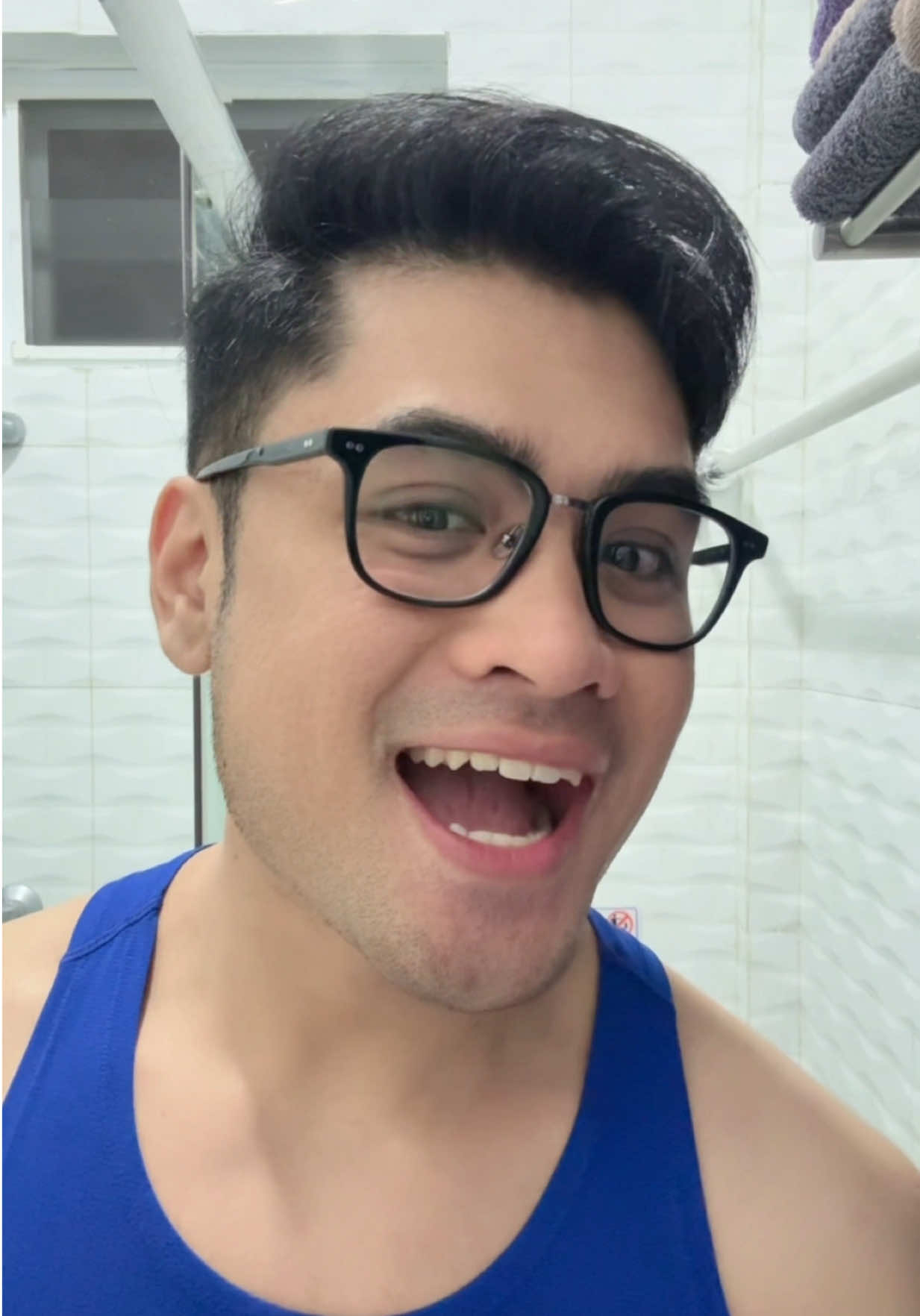 Gak takut lagi gigi kuning karna kopi , soalnya ada @Metoo Beauty  #metoo  #PembersihGigi #PemutihGigi