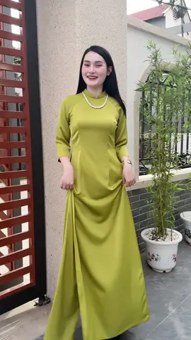 Áo dài đẹp không phải đi thuê #aodaidep #aodaicachtan #aodaitruyenthong 