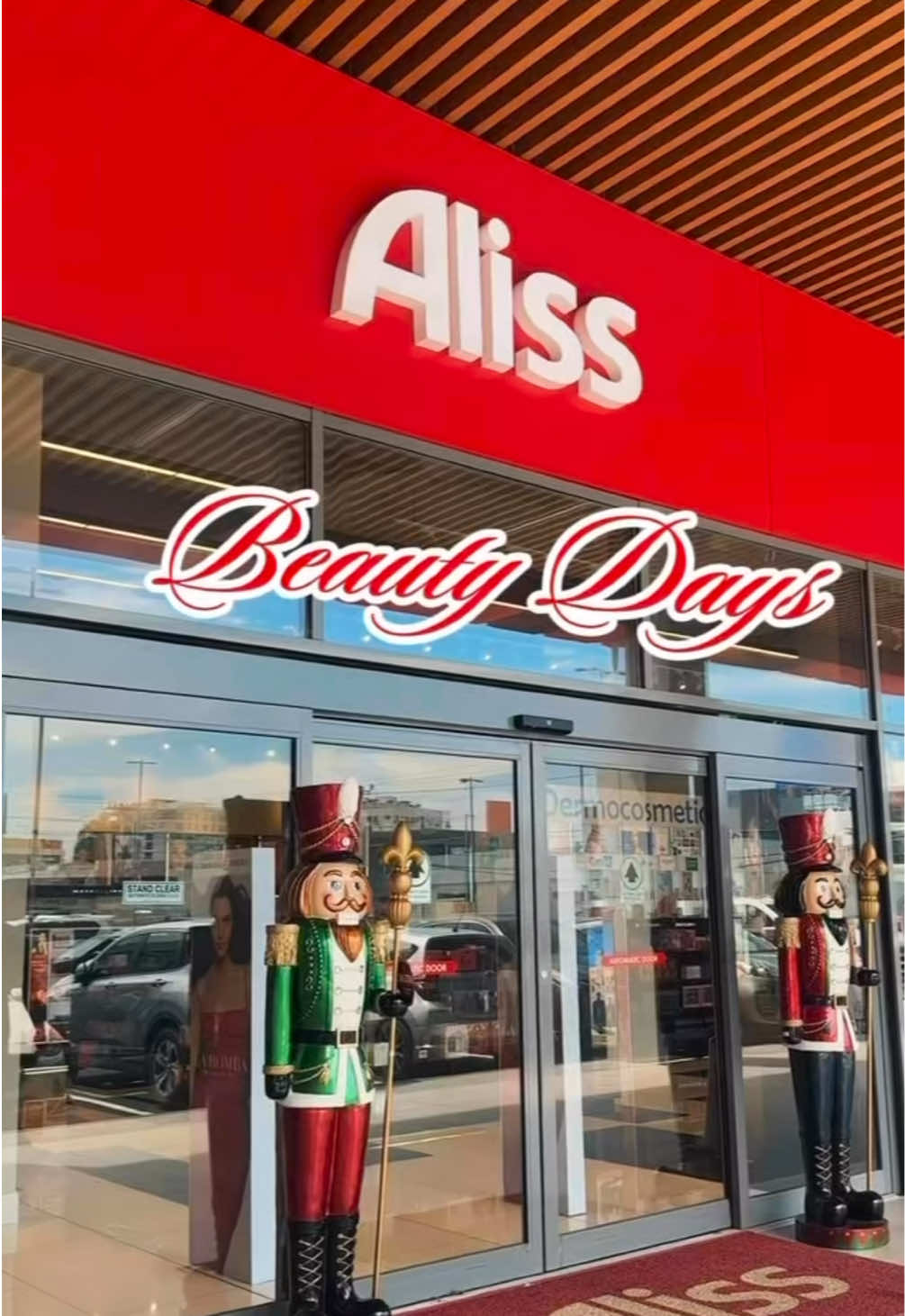 Desde el 13 al 26 de octubre están los #AlissBeautyDays 💄 Hasta un 30% de descuento en cosméticos, fragancias y cuidado capilar 😍 Y durante estos días también podrás vivir experiencias únicas como: maquillaje, ondas, evaluaciones capilares GRATIS y regalos por compras 🛍️🥰 Descuentos disponibles en todas las sucursales del pais @alissdominicana  #shoppingtime  #beauty #belleza #beautysale 