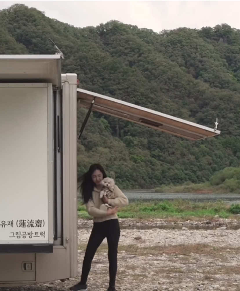 Pretty girl Relaxing camping in the countryside with a big truck in the autumn rain #girlcamping #camping #Outdoors #asmr #relax 