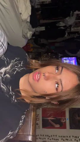 I miss my old room. :(