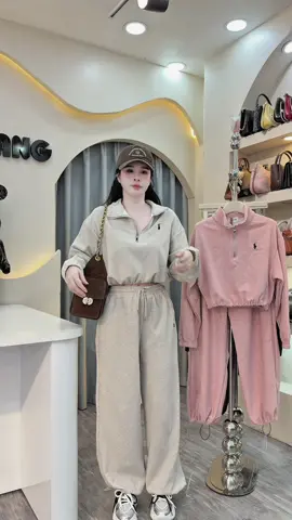 #trending #thoitrangnu #xuhuongtiktok #moingaymotoutfit #xuhuong 