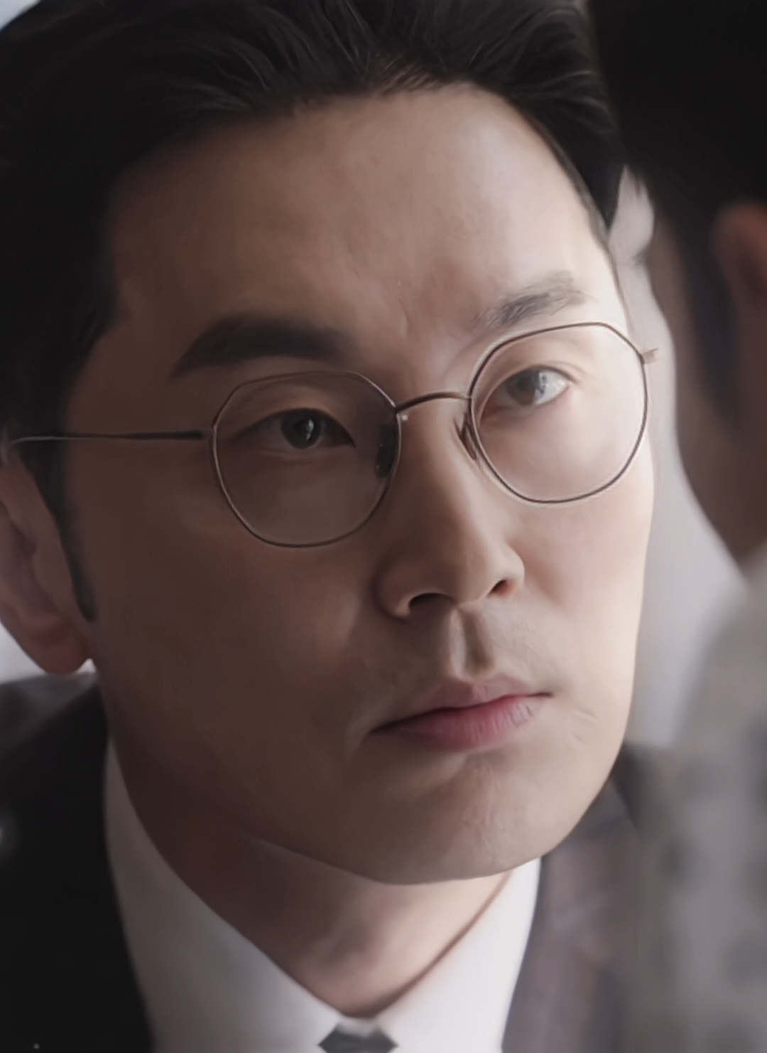 #LEEDON | This man keeps getting finer every time a new episode comes out 😮‍💨 scp: kdscnepacks ac: nj.audios #SEOHYUNWOO #MsIncognito #kdrama #fyp 