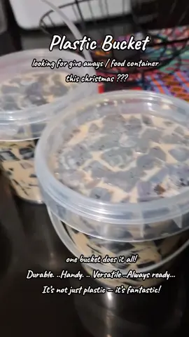 naku beh, di to mapapahinga dyan sa kitchen mo lalo ngayong christmas season beh...sa dami ba namang mapaggagamitan nito...kaya checkout na habang may stocks pa! #plasticbucket #clearplasticbucket #bucketcontainer #storagebucket #bucketstorage #bucketcontainer #bucketfoodstorage #foodcontainer  #multipurposeplasticbucket #multipurposebucket #bucket 