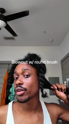This was definitely an arm workout but I think next time I’m going to try doing it with a ceramic round brush instead of a wood round brush and the way that my hair came out so soft and sleek I’m going to do this method more. Also you can head over to @Slopehill to pickup the hair and use my discount code “zk1902”  #silkpress #naturalhair 