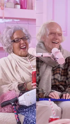 take it from Doris and Brian…wear your SPF 💛 ☀️ 🧴