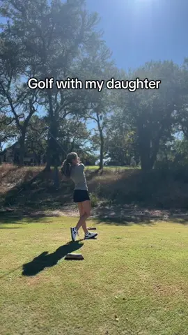 Like father like daughter. #golf