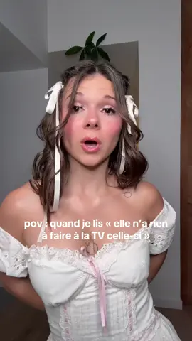 à bon entendeur 🫠  • publicité pour @Vernis Rouge • qui a des paroles comme on les aime! streameeez ça fort les amis 🔥  #lafille #jujufitcats #girlboss 