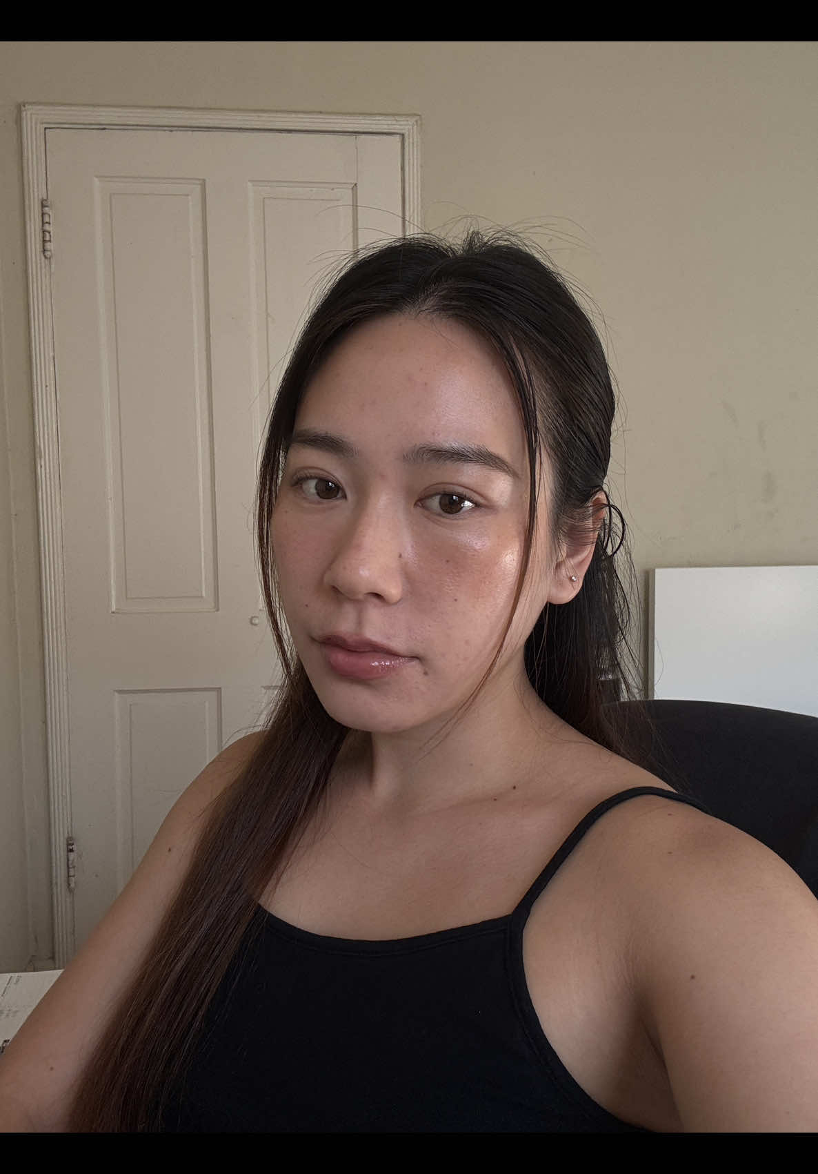 @carslan_us setting powder >>>  I love this setting powder because it’s literally made for my skin type! Affordable, works great, and you get a smaller version for FREE. #carslanpowder #settingpowderforsensitiveskin #settingpowder #carslan #makeupreview 