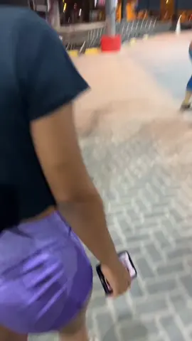 Ela não anda, ela desfila 