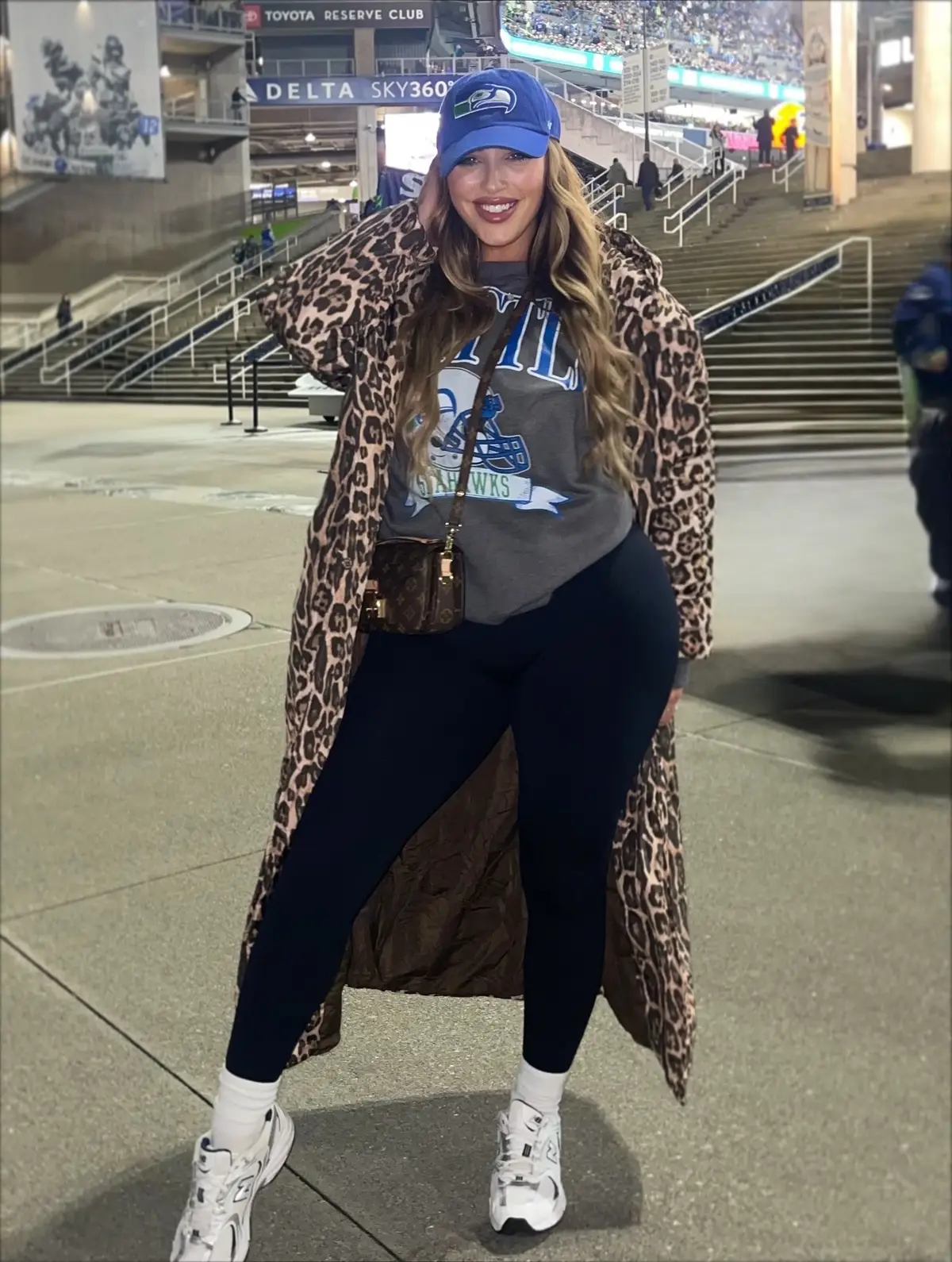 @T R A C Y  #MNF #Seattle 