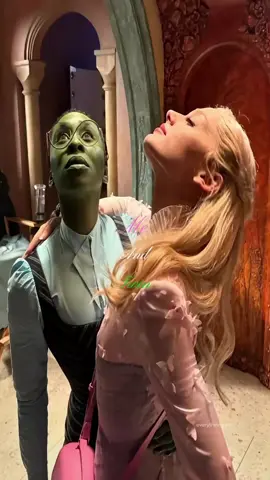 glinda and elphaba 💚🩷 #arianator #fyp #fanpage #wicked #viral @arianagrande @Cynthia Erivo 