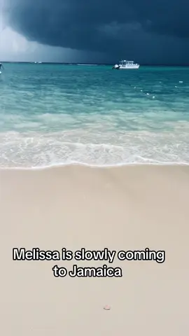 Looks like Melissa is coming #jamaica #storm #melissa 