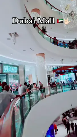 কে আসছেন এখানে 🇦🇪❤️🤟🏻😎#foryou #dubai🇦🇪 #viral #trending #onthisday 