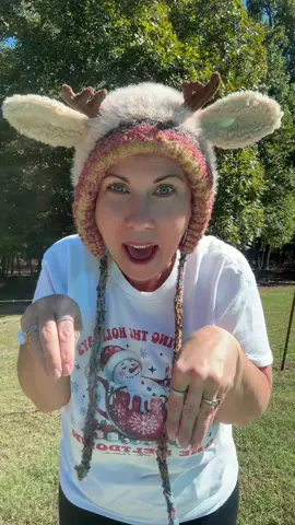 Cutest holiday hat ever!! #beanie #holidayvibes #winterfashion #fallfashion #staywarm 