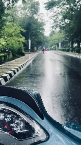 awet hujan nya #unimed 