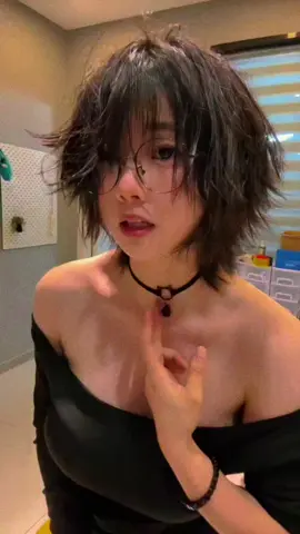 rescue your #Japanesegirl in the comments 🇯🇵🩷 #gothic #sensual 