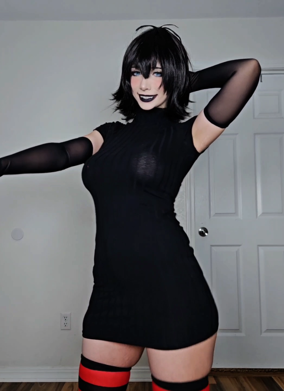 Pomni Dance? #mavis #maviscosplay #hoteltransylvania #cosplay #fyp 
