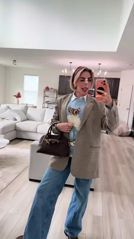 Fall outfit ideas #fyp #OOTD #outfitinspo #falloutfitideas #ralphlaurensweater 