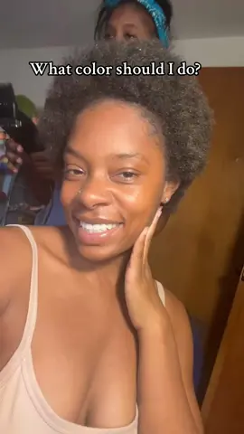 I’m so indecisive give me suggestions🙃#bigchop #naturalhair #haircolor #fypage 
