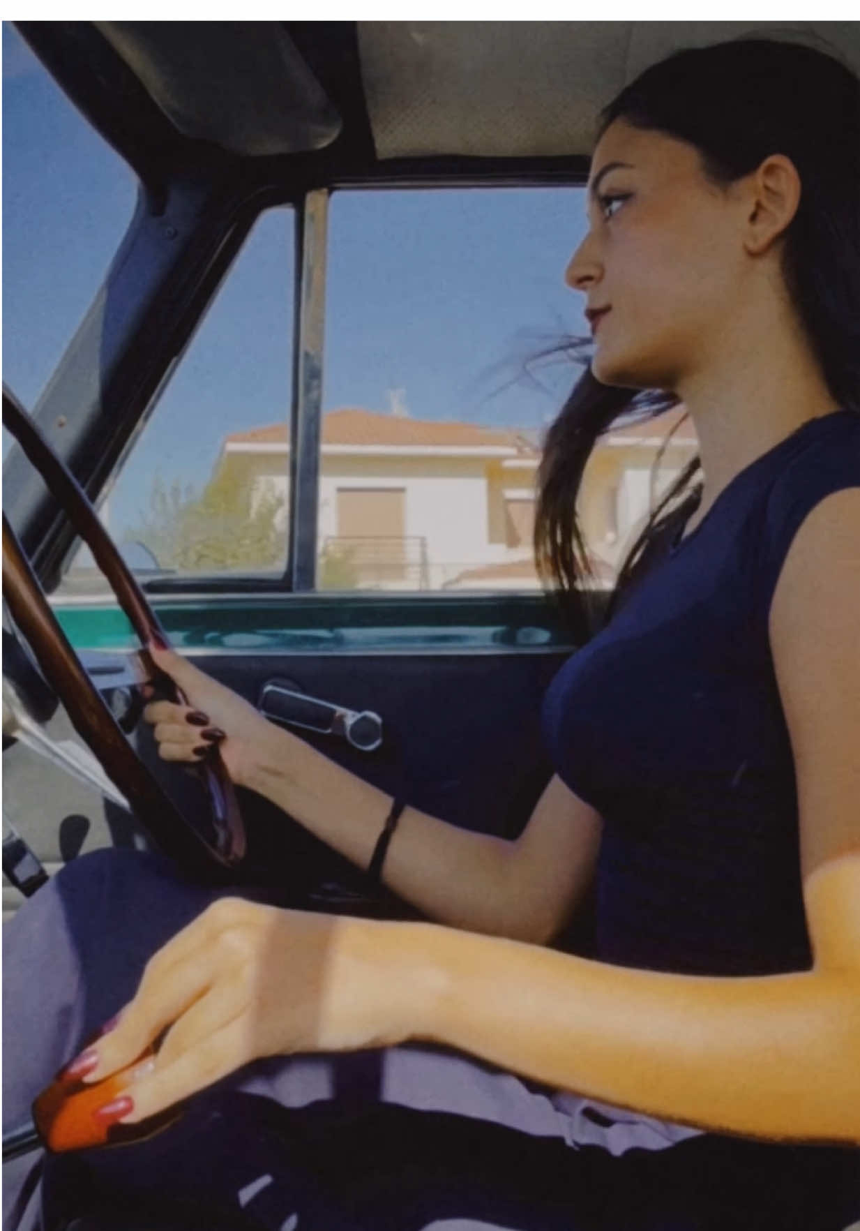 just a girl and her classic car 🫶 #classiccar #alfaromeo #alfaromeogiulia #classiccars 