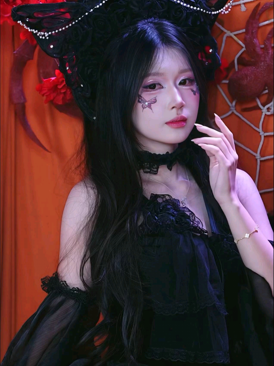 Cứ làm chính mình nhé nhà mặt trăng sẽ chống lưng cho em  #ninnin #vworl019 