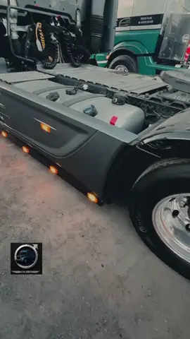 #شاحنات_مرسيدس_بنز🇩🇪 