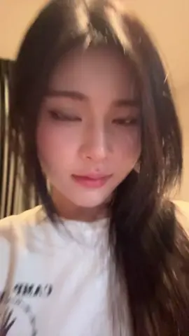 #halloween #halloweenmakeup #laracroft #fyp 