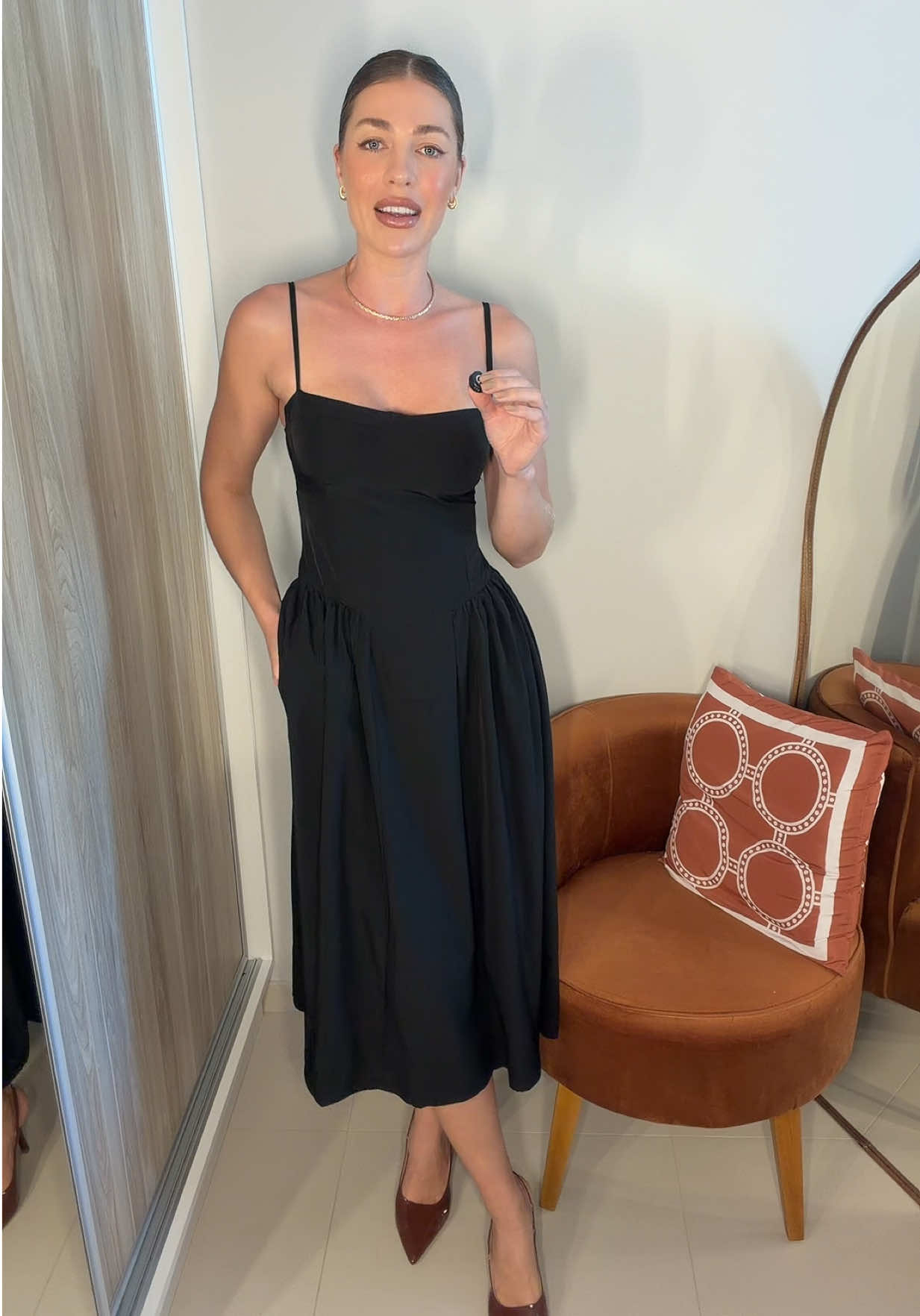 VOLTOUUU! O vestido mais romântico tá de volta! #tiktokshop #vestido #vestidoromantico #lookelegante #moda 