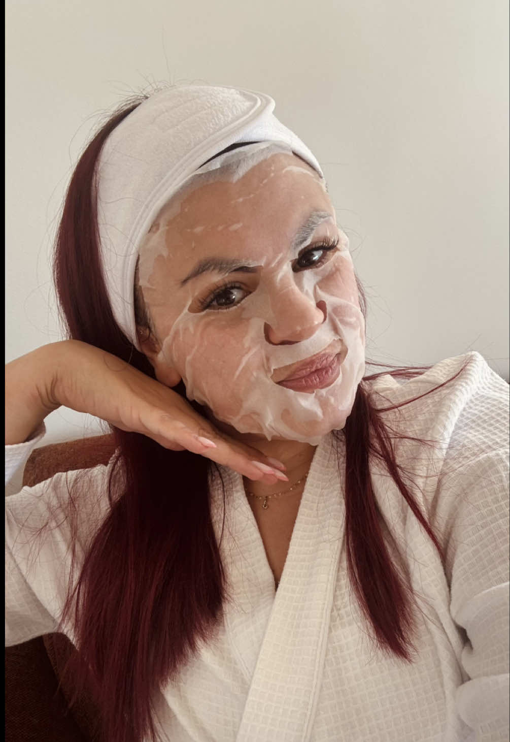 ✨ Ce que les marques recherchent vraiment dans une vidéo UGC... Ce n'est pas juste une lumière flatteuse ou un sourire face cam. C'est une histoire. Une intention. Un message aligné avec leur audience. 🎯 Mon job en tant que créatrice de contenu UGC, c'est de transformer un simple brief en vidéo stratégique, authentique et engageante. Un contenu brandé sur-mesure, pensé pour performer et s'intégrer naturellement dans vos campagnes publicitaires. 💌 Vous êtes une marque et vous souhaitez que l’on travaille ensemble ? 📩 Contactez-moi en MP ou par mail à l’adresse suivante : ugcwithjen06@gmail.com ! Je m’adapte à vos besoins : 🎥 Vidéos UGC pensées pour l’organique ou les publicités 📸 Mise en valeur produit 💬 Voix-off, storytelling, ASMR, face cam… selon vos besoins #CréationdecontenuUGC #Contenuengageant #créatriceugc  ⁠⁠#Vidéossurmesure  ⁠⁠#UGCFrance