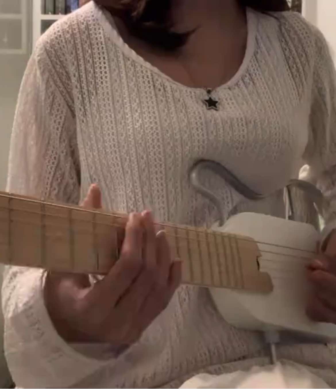 Sailor song - Gigi Perez guitar tutorial, 🎸: Donner Hush I pro link in my bio use code “ Reem” for up to 12% off #sailorsong #guitartok #guitarist #guitartutorial #guitarcover 