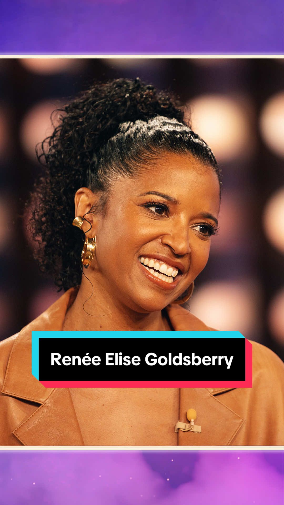 It's all in the ponytail! 🤣 #RenéeEliseGoldsberry #KellyClarkson #HairTok 