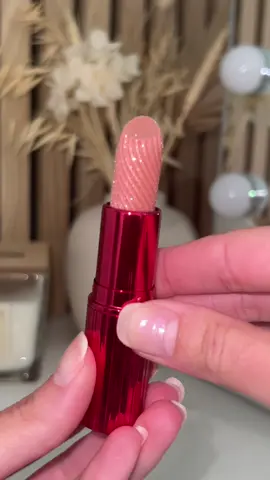 @adoptparfums #makeup #lipstick #lips #beauty #viral 